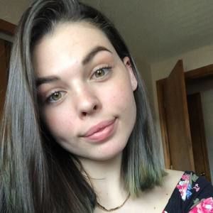 Meet your Posher, Dani